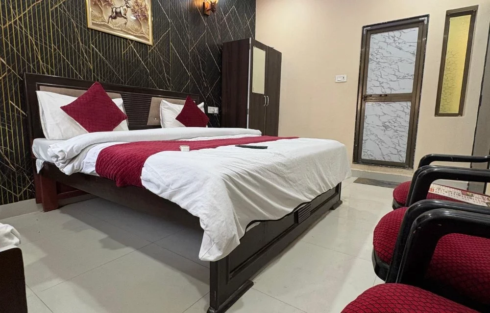 Saryu Lodge Deluxe Room Image
